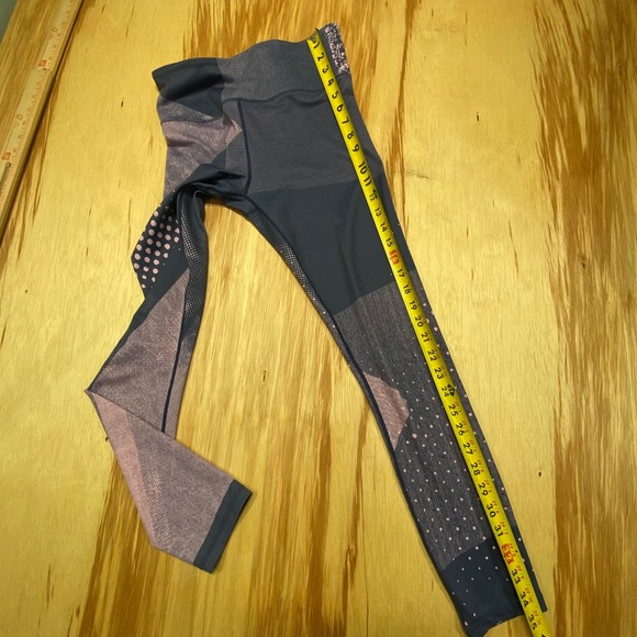 ZYIA Active Radical Light n Tight Leggings Hi-Rise Women's‎ Size M Pink Purple - Picture 3 of 9